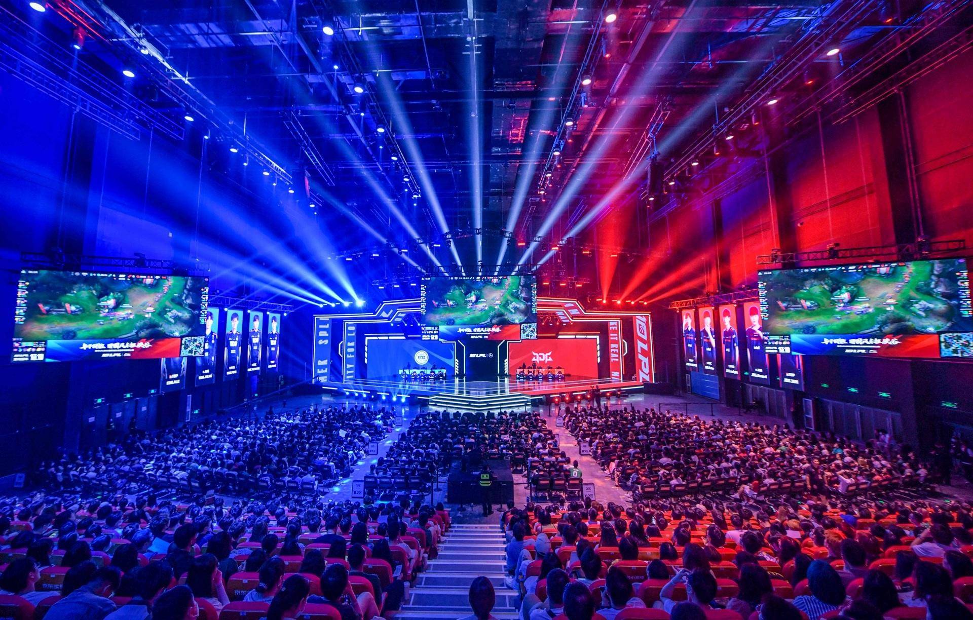 和快速的反 和快速的反