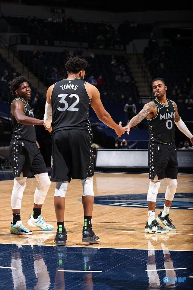 18岁的西 18岁的西