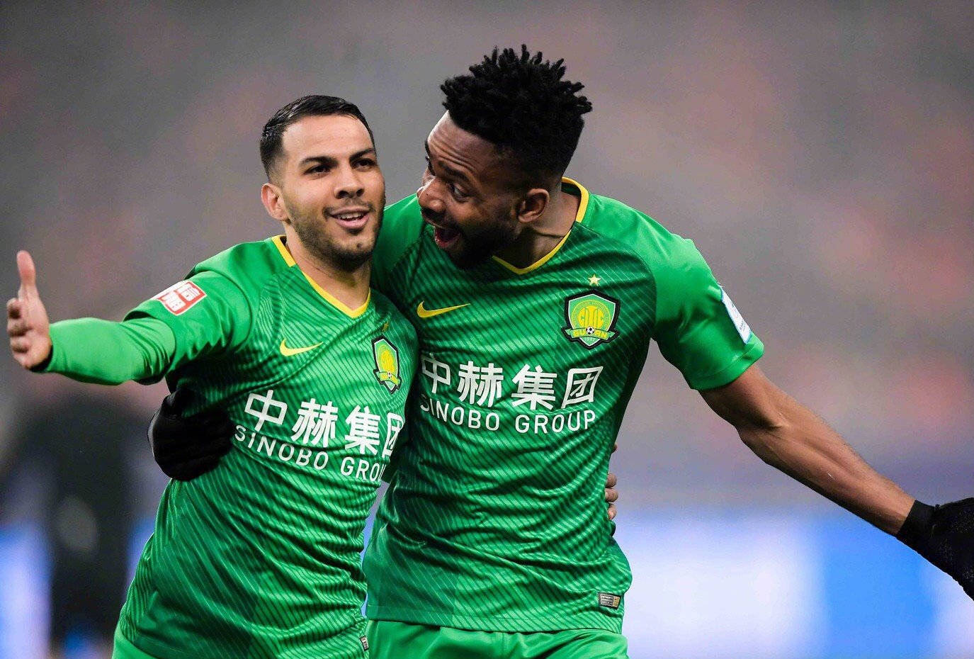 在他职业生 在他职业生