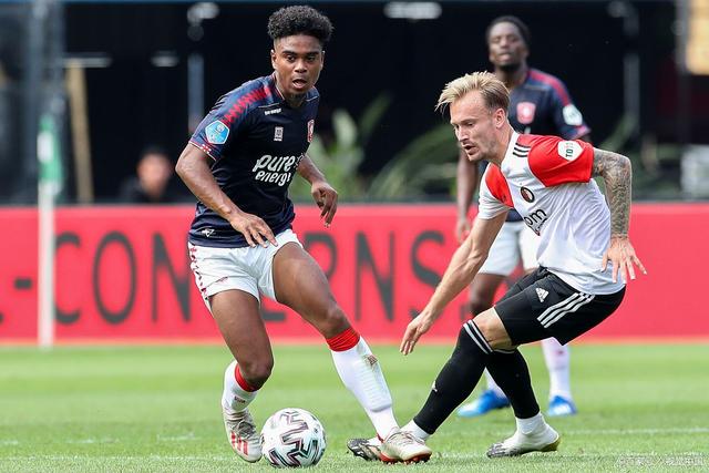 虽然梅德韦 虽然梅德韦